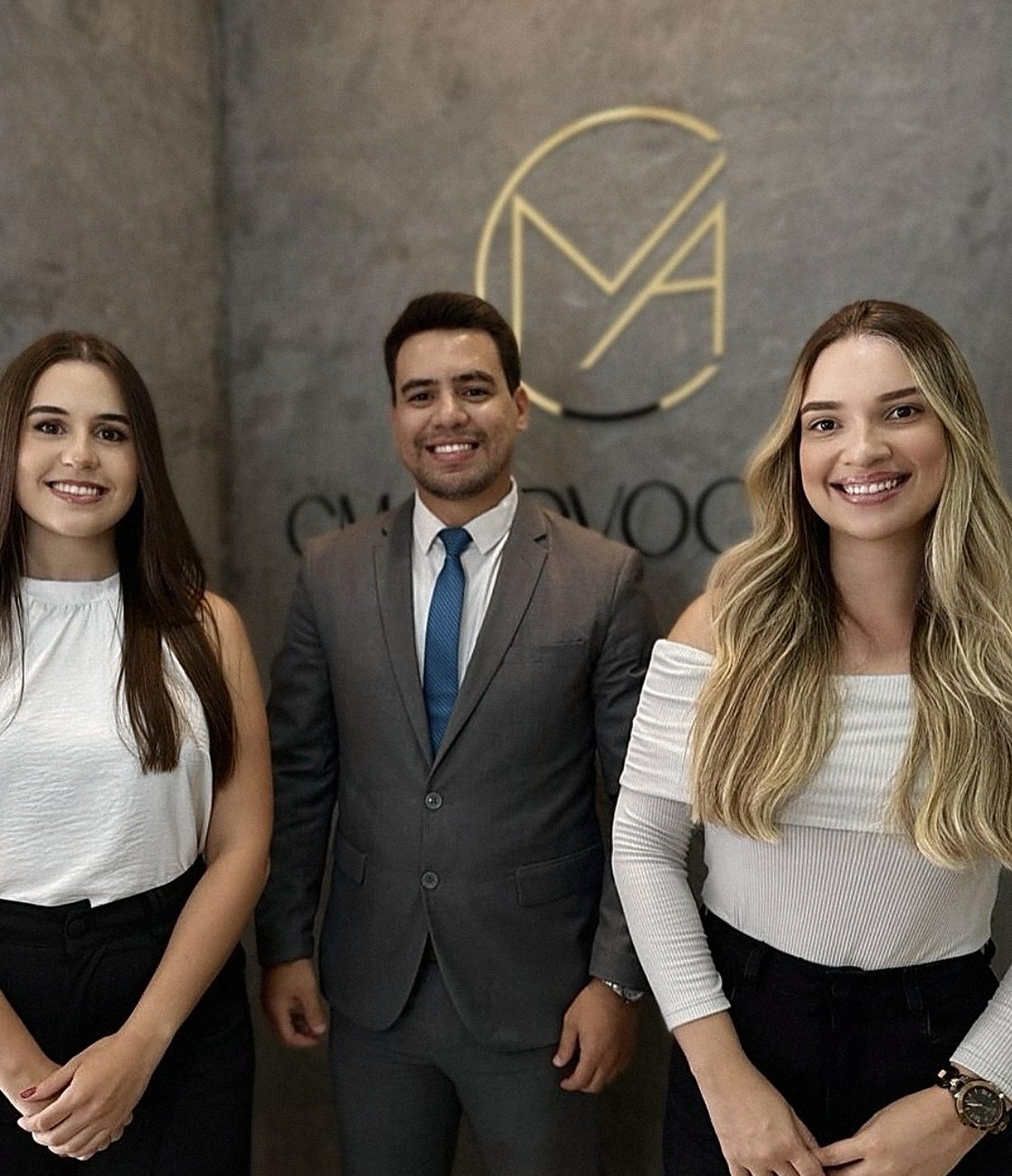 Equipe da CMA Advocacia: Thaynara Melo, Iago Andrade e Paula Campos